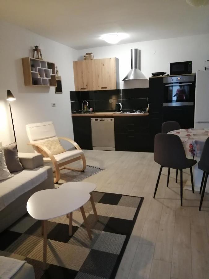 Apartman Grgic マカルスカ エクステリア 写真