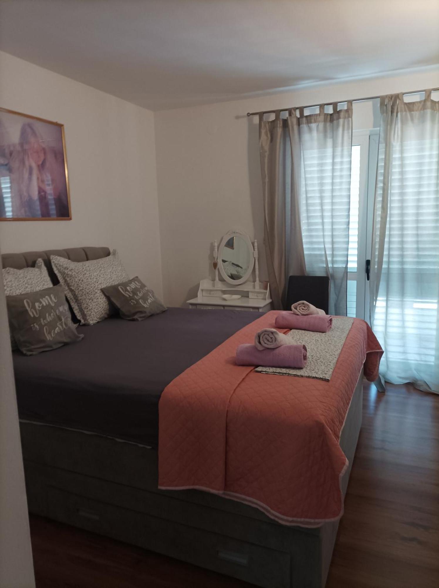 Apartman Grgic マカルスカ エクステリア 写真